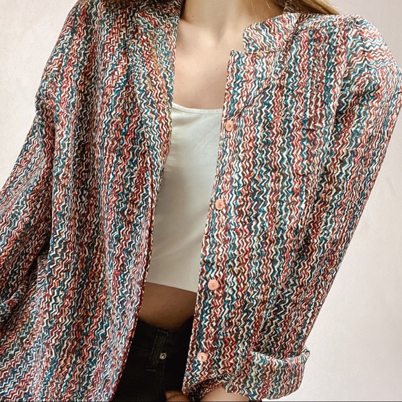 βοΈVINTAGEβοΈ 80's Patterned Button Down Top - Picture 3 of 7